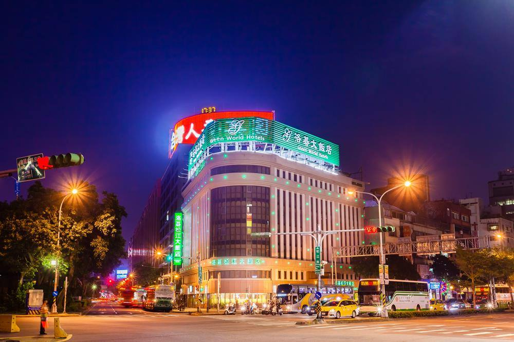 飯店牆面廣告牆 | 松江路&建國北路三段交叉口-1-